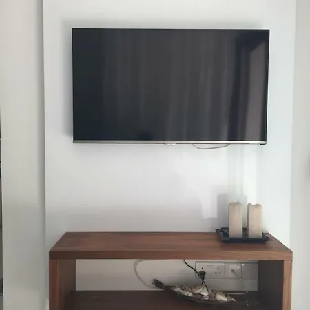 Modern Seaview Apartament *