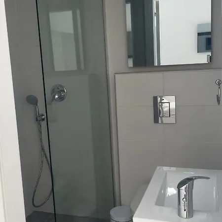 Modern Seaview * 레메소스